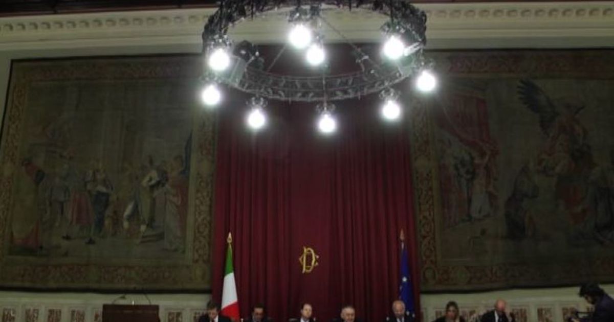 Traffici illeciti tra criminalità e terrorismo, focus alla Camera