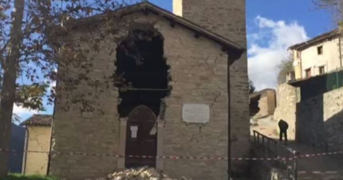Sisma, il campanile di Nocria segna l’ora del terremoto