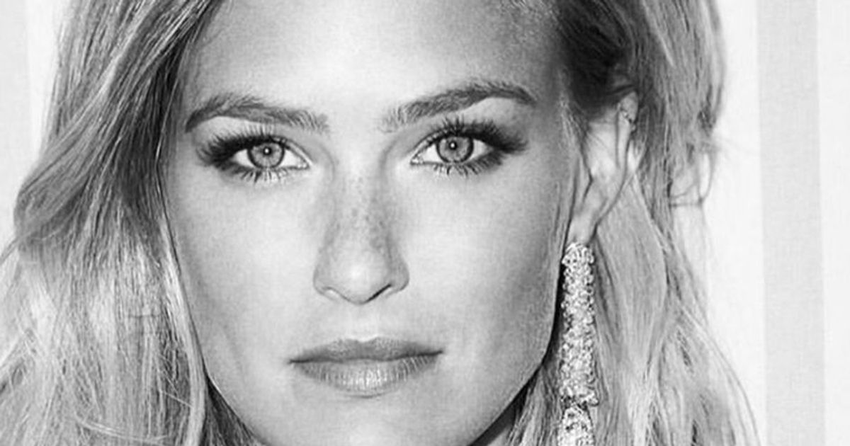 I selfie senza trucco di Bar Refaeli: #nofilter #nomakeup