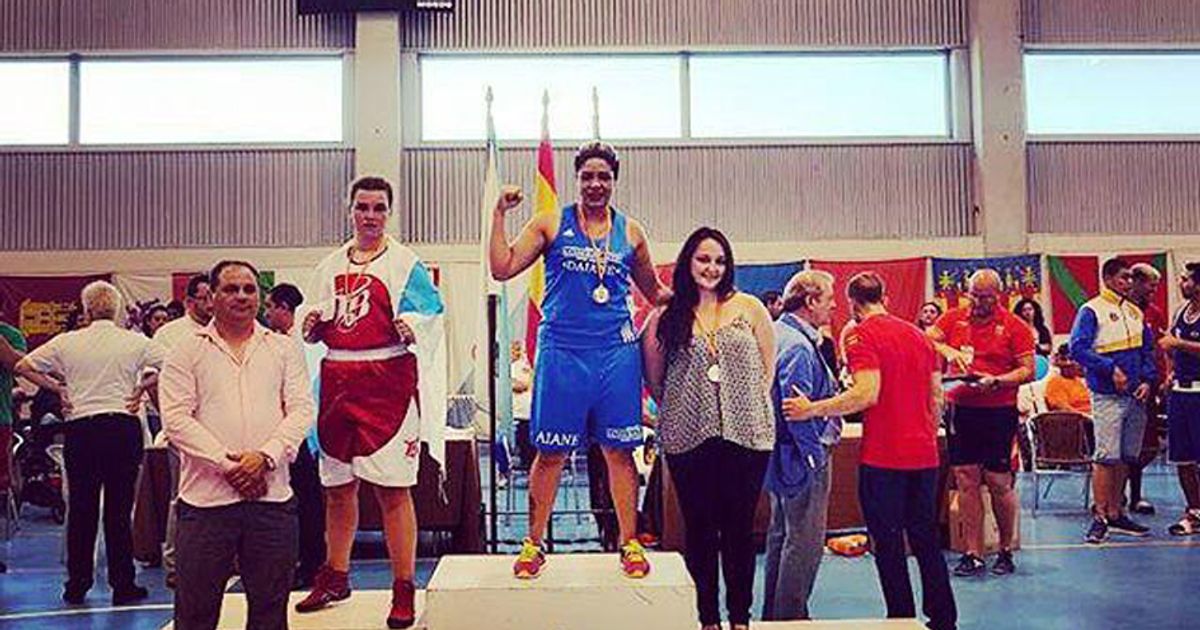 Daiane Ferreira Da Silva: la prendono in tre e lei li manda K.O.