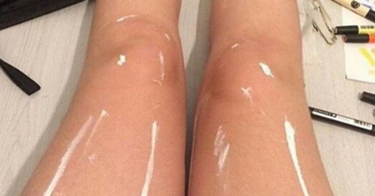 L’illusione ottica delle gambe: unte, di plastica o con vernice bianca?