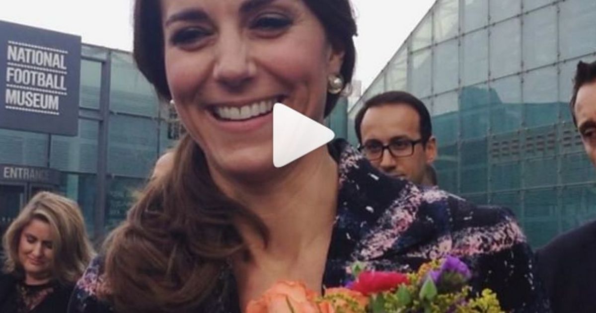 Kate Middleton si complimenta con una fan