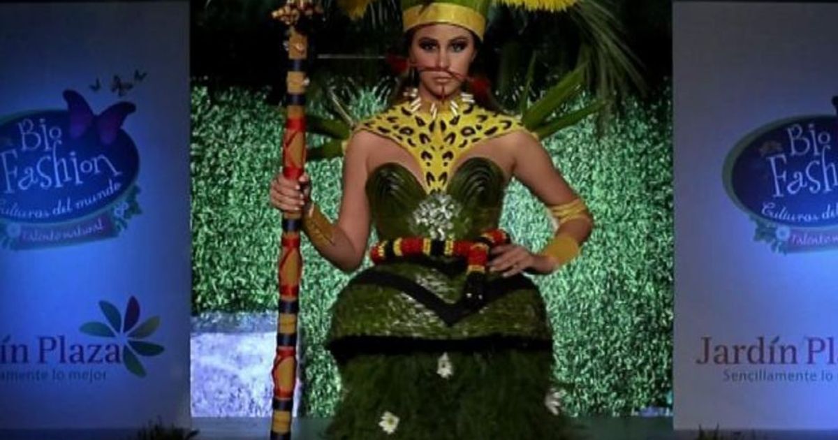 In Colombia sfila la “biomoda”: gli abiti sono di foglie e fiori