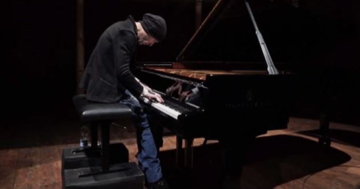 Ezio Bosso presenta la sua antologia “And the Things that Remain”