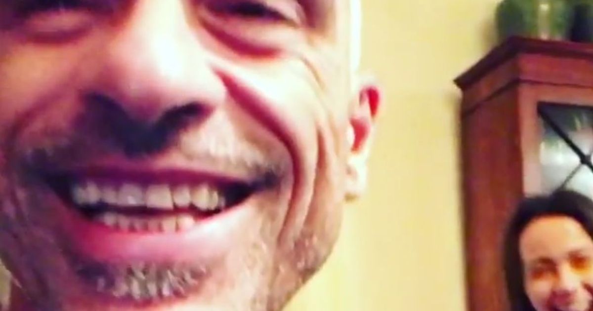 Eros Ramazzotti: nella clip di compleanno imita Verdone