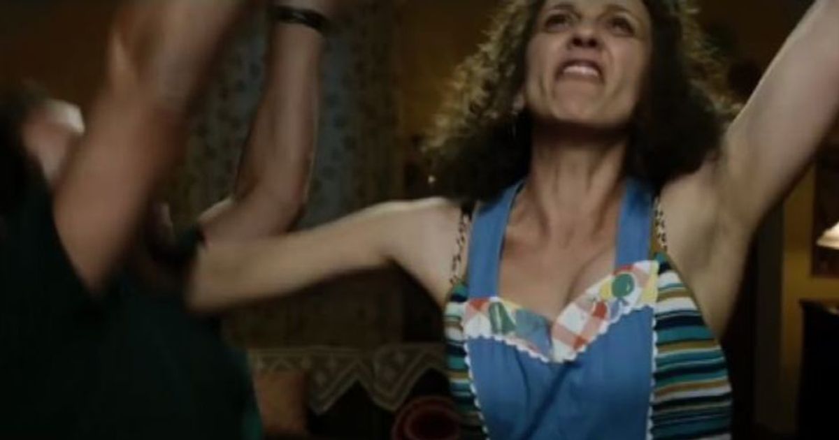 De SicaBrignano 8220Poveri ma ricchi8221 8220ditta8221 di Natale per Brizzi