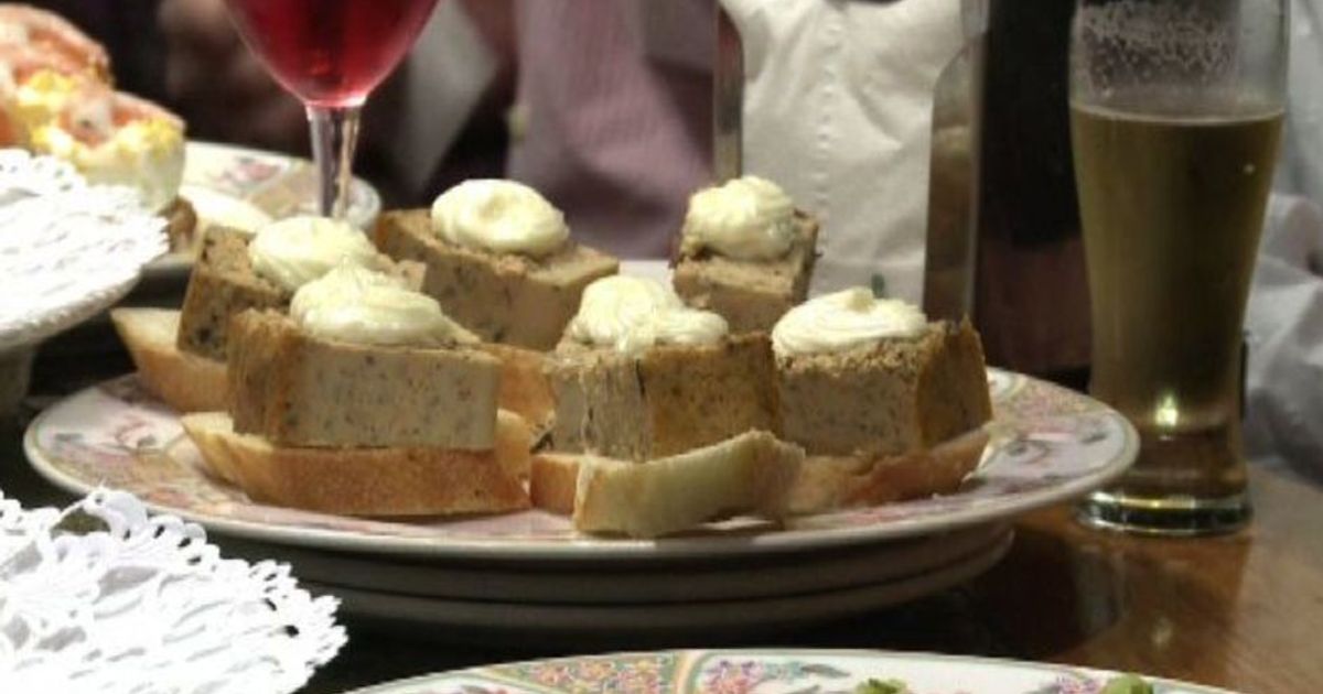 Feste di Natale al ristorante per 75% italiani, spesa 25-50 euro