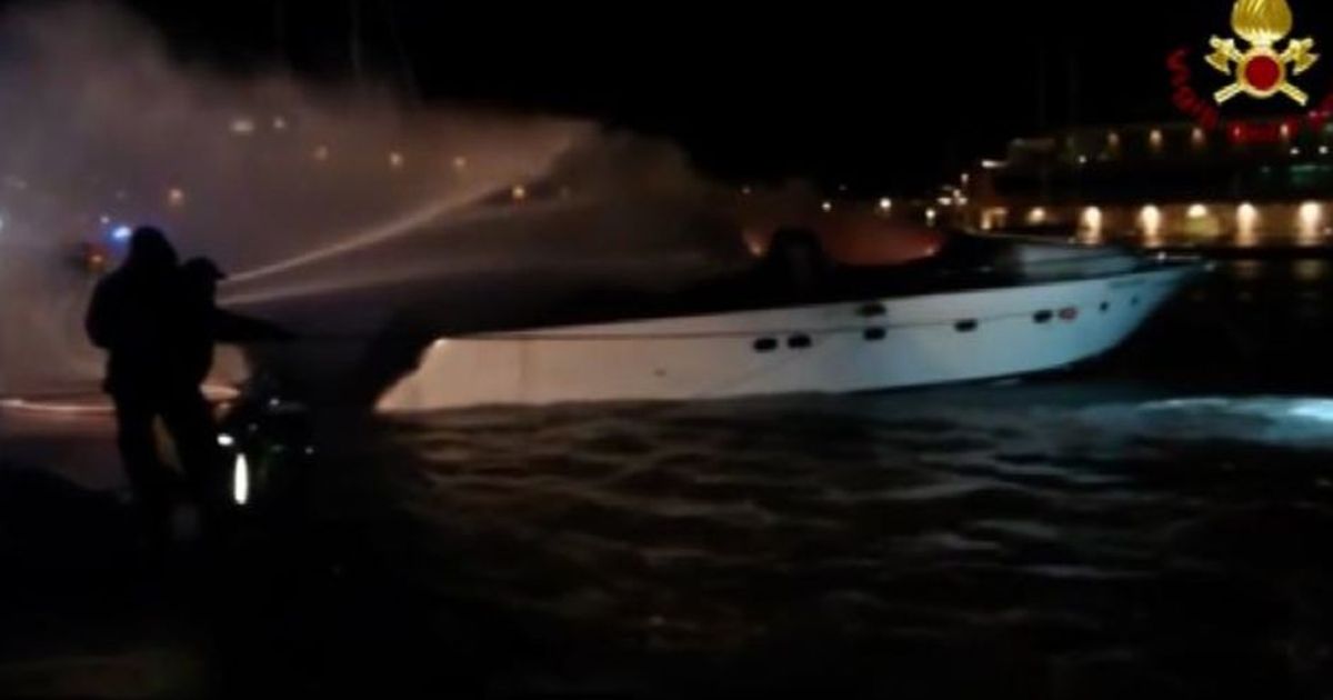 S’incendia uno yacht nel porto di Loano: 3 i morti, un ferito