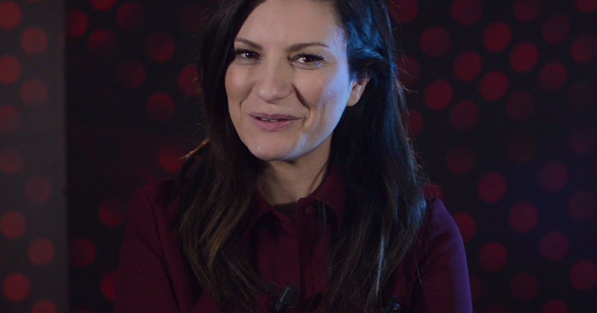 Buone Feste da Laura Pausini