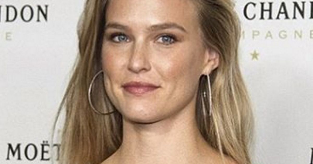 Bar Refaeli, sexy a soli quattro mesi dalla gravidanza