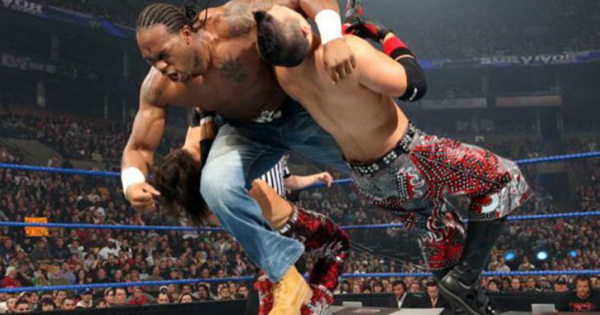 Il wrestler Shad Gaspard sventa una rapina a mano armata