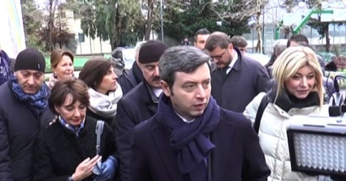 Orlando a Napoli criminalit pesa affrontare emergenze sociali