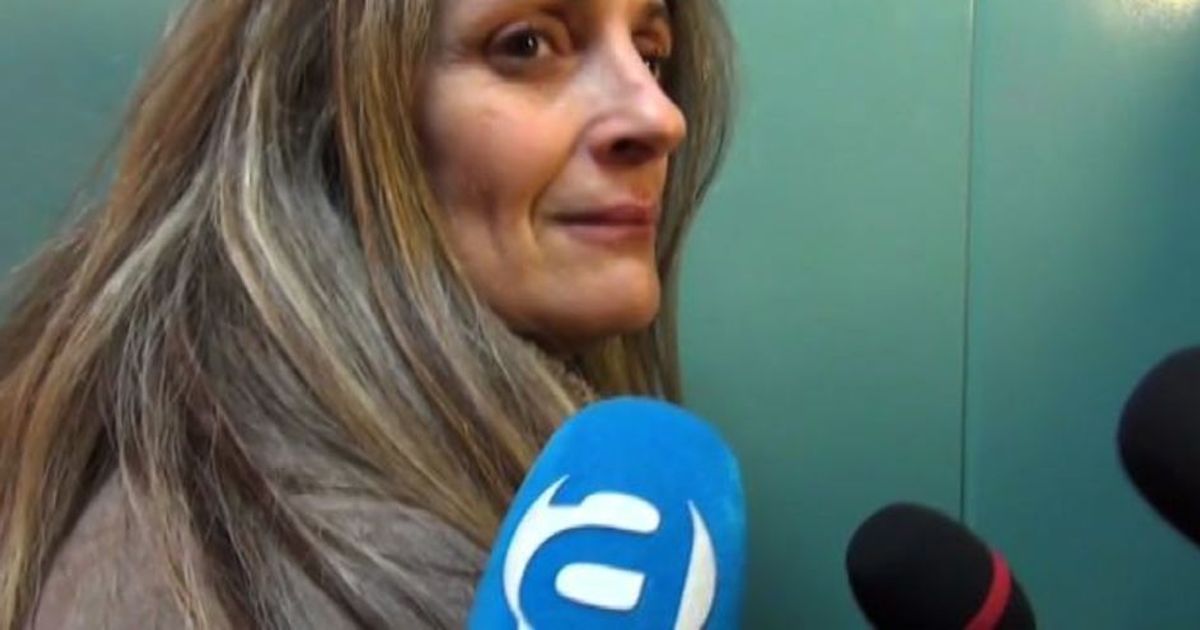 Ragazza data alle fiamme, la mamma: in passato aveva lividi