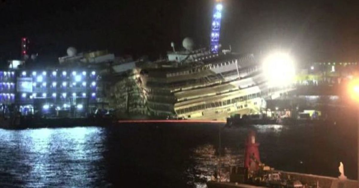 Concordia, parbuckling: 20 ore di lavoro in 33 secondi- Timelapse