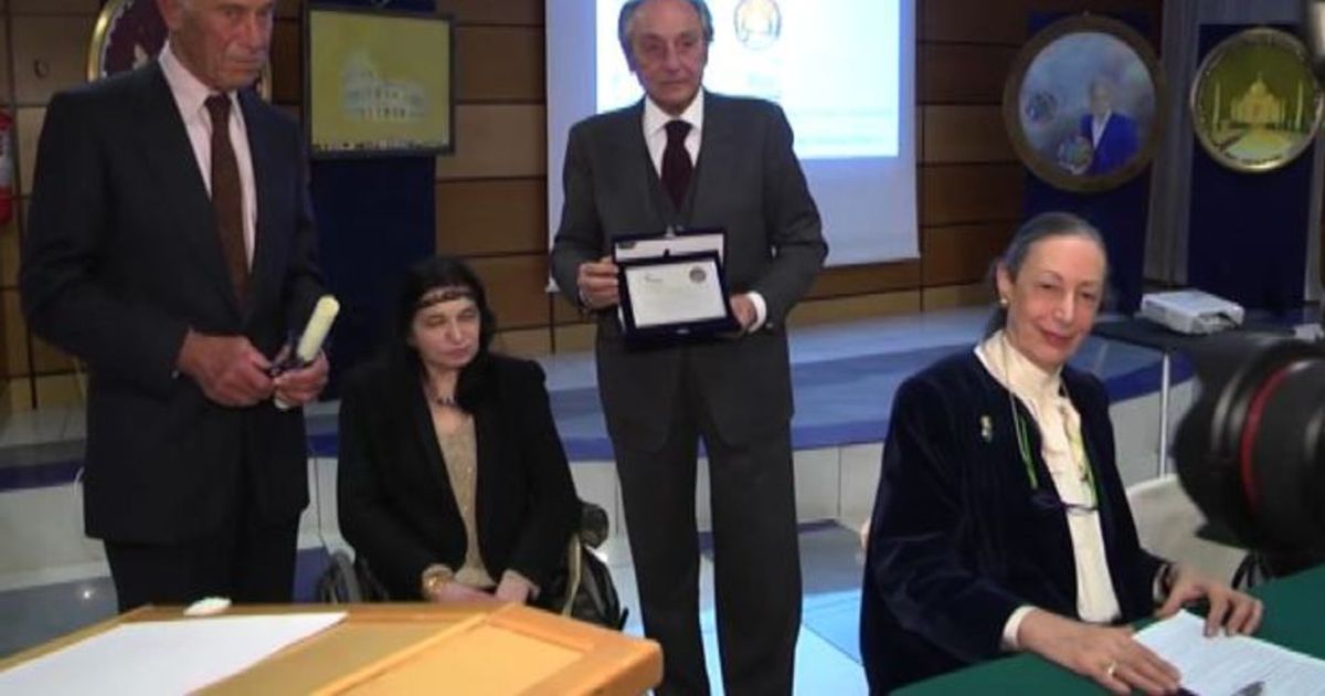 Emanuele premiato per l’impegno nel ricostruire i tesori perduti