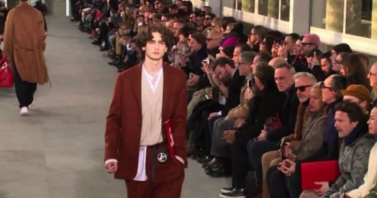 Moda Parigi, l’eleganza rilassata dell’uomo Louis Vuitton