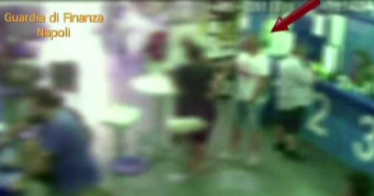 Falso cieco beccato in provincia di Napoli, truffa di 92.000 euro