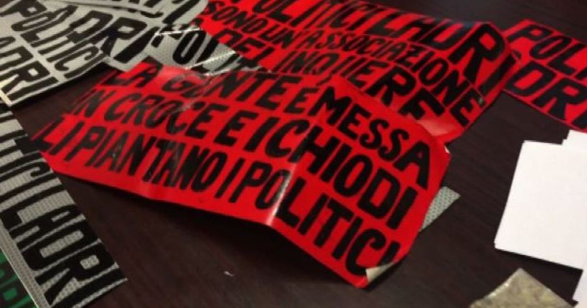 Migliaia di lettere con feci a vip: ex vigile indagato a Milano