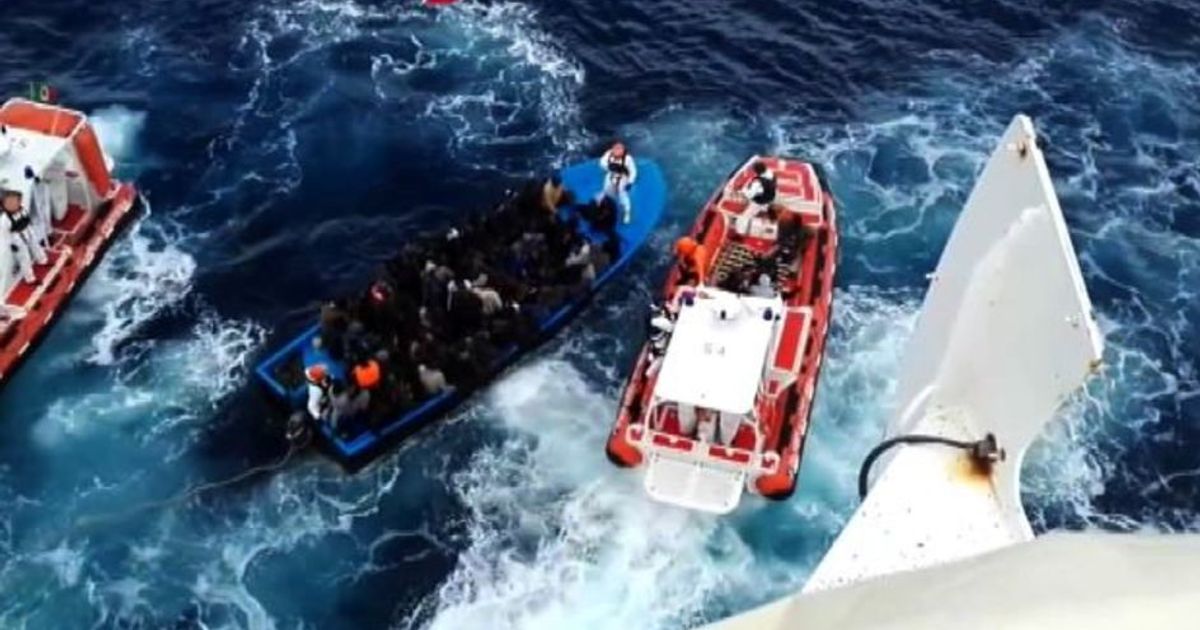 Oltre 1.300 migranti soccorsi in mare: 12 gli interventi