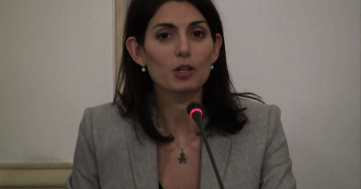 Raggi citt era immobile come spingere treno a mani nude