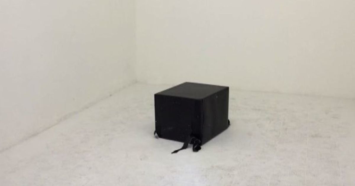 L’universo in un garage: Gianni Caravaggio a The Open Box