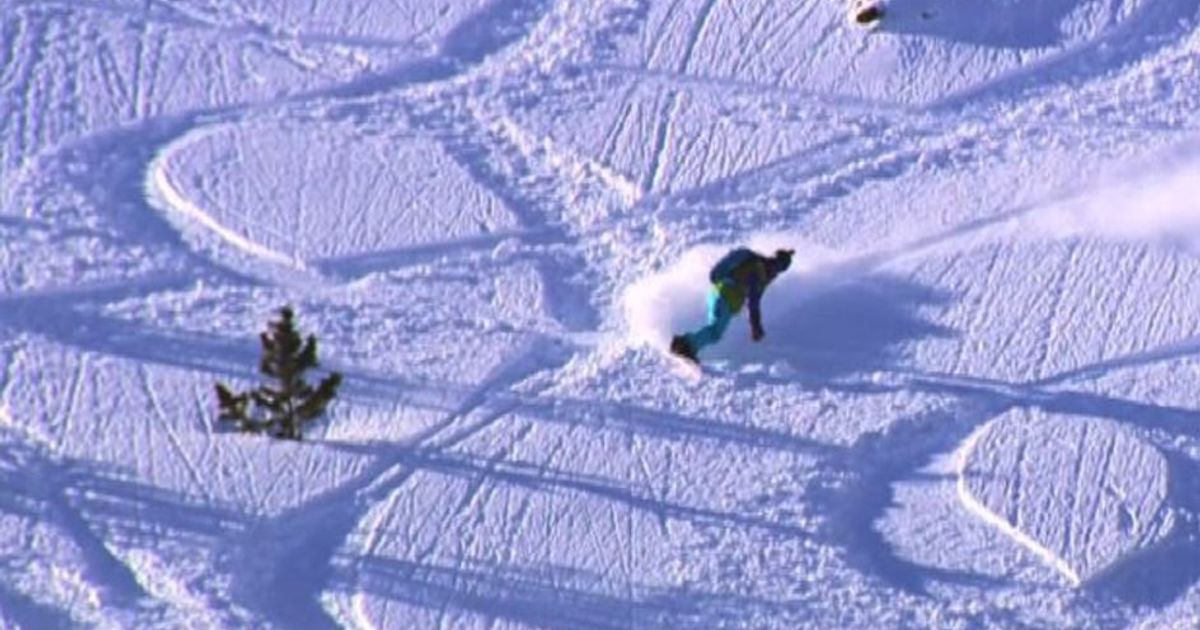 Spettacolare discesa della snowboarder freeride Anne-Flore Marxer