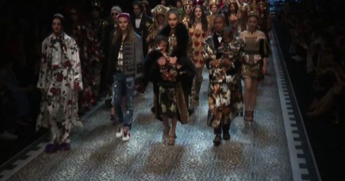 Milano moda, tripudio di colori da Dolce & Gabbana