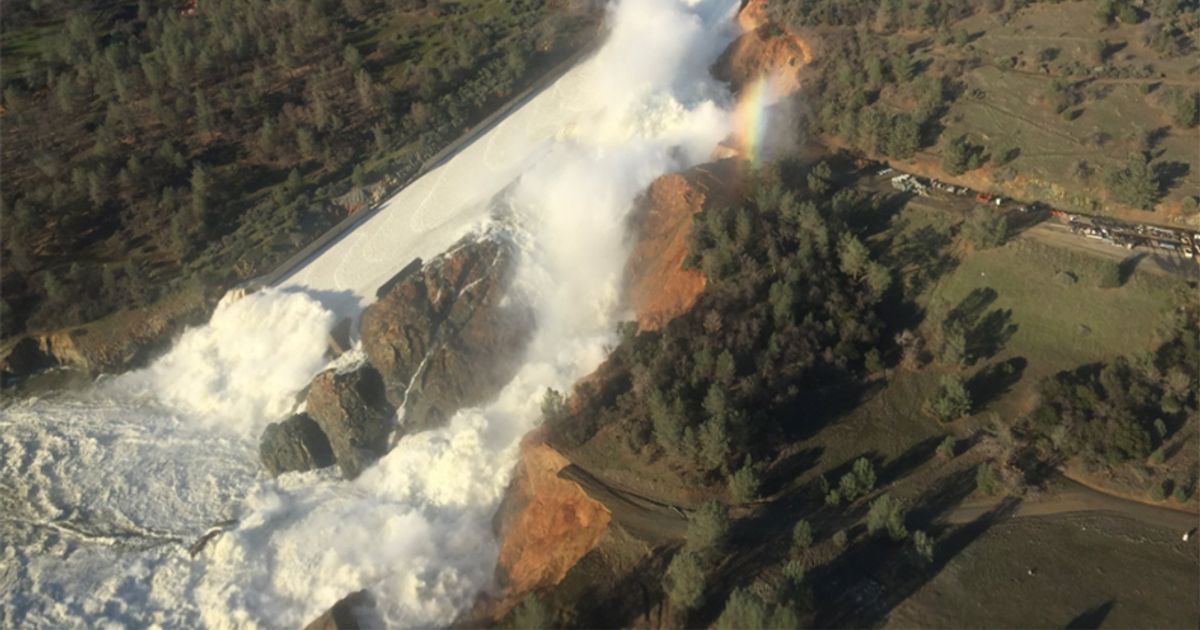 California: la diga di Oroville potrebbe collassare. Non è un’esercitazione