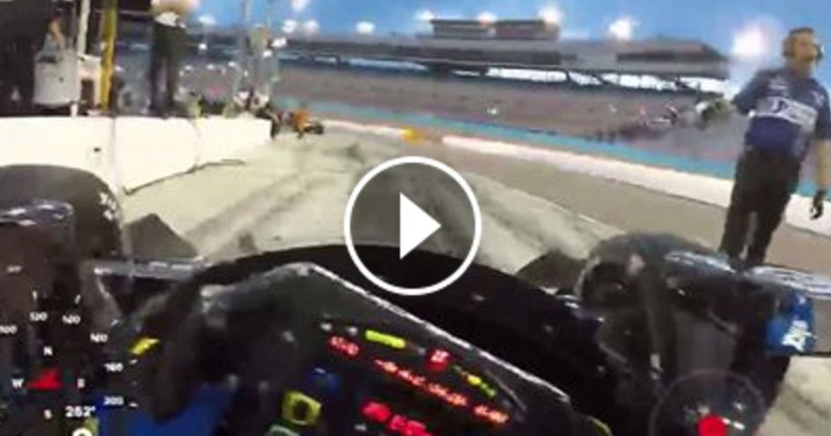 Il pilota Graham Rahal tra le curve del Phoenix International Raceway