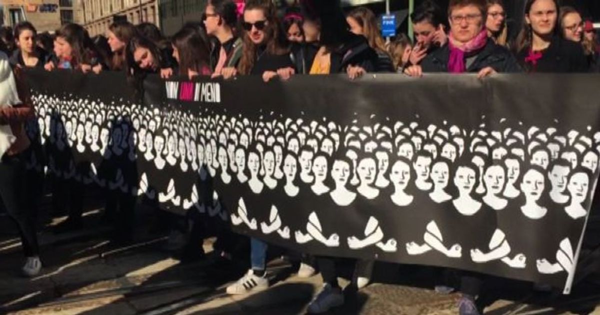 8 marzo, studenti e lavoratori in corteo per il centro di Milano