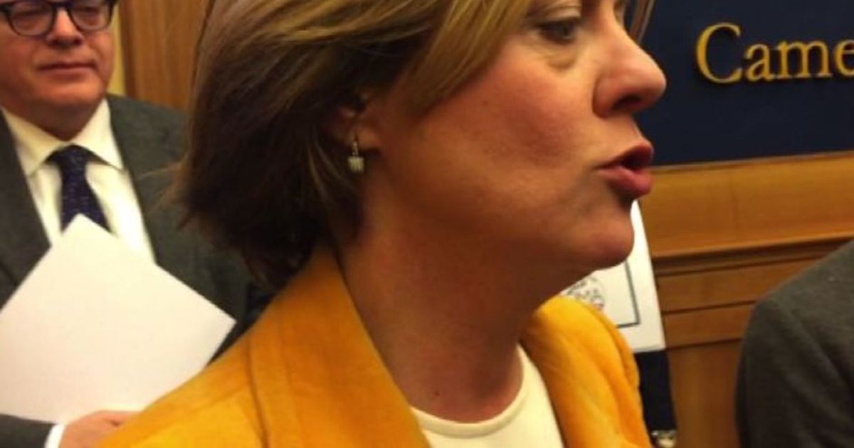 Salute, Lorenzin: il vaccino contro il morbillo salva la vita