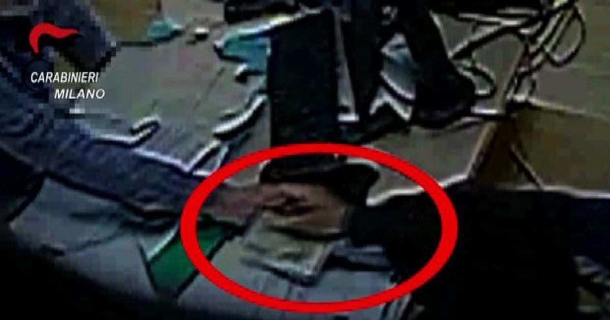 Soldi per erogare bonus bebè: arrestato impiegato Comune Milanese