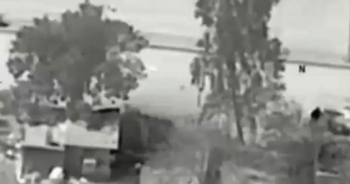 Ecco come l’Isis usa un bimbo come scudo umano in Iraq