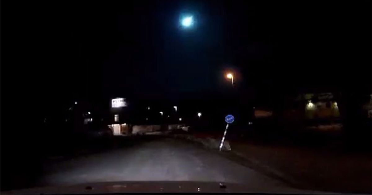 Misterioso oggetto non identificato sul cielo svedese