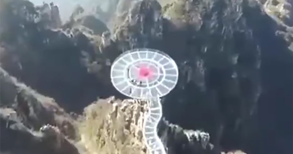“Una rotonda sul…vuoto”! Lo spettacolo mozzafiato del ponte sul monte Langya