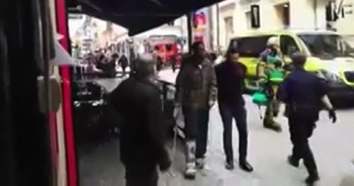 Svezia camion contro la folla a Stoccolma ci sono diversi morti