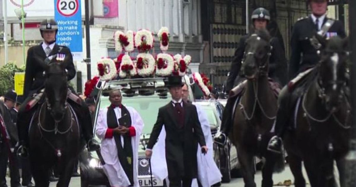Londra, in migliaia a funerali del poliziotto ucciso in attentato