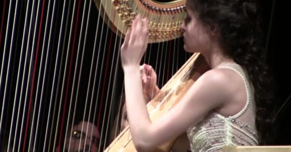 Ama l’arpa da sempre: Claudia Lamanna è prima al ClassXfactor