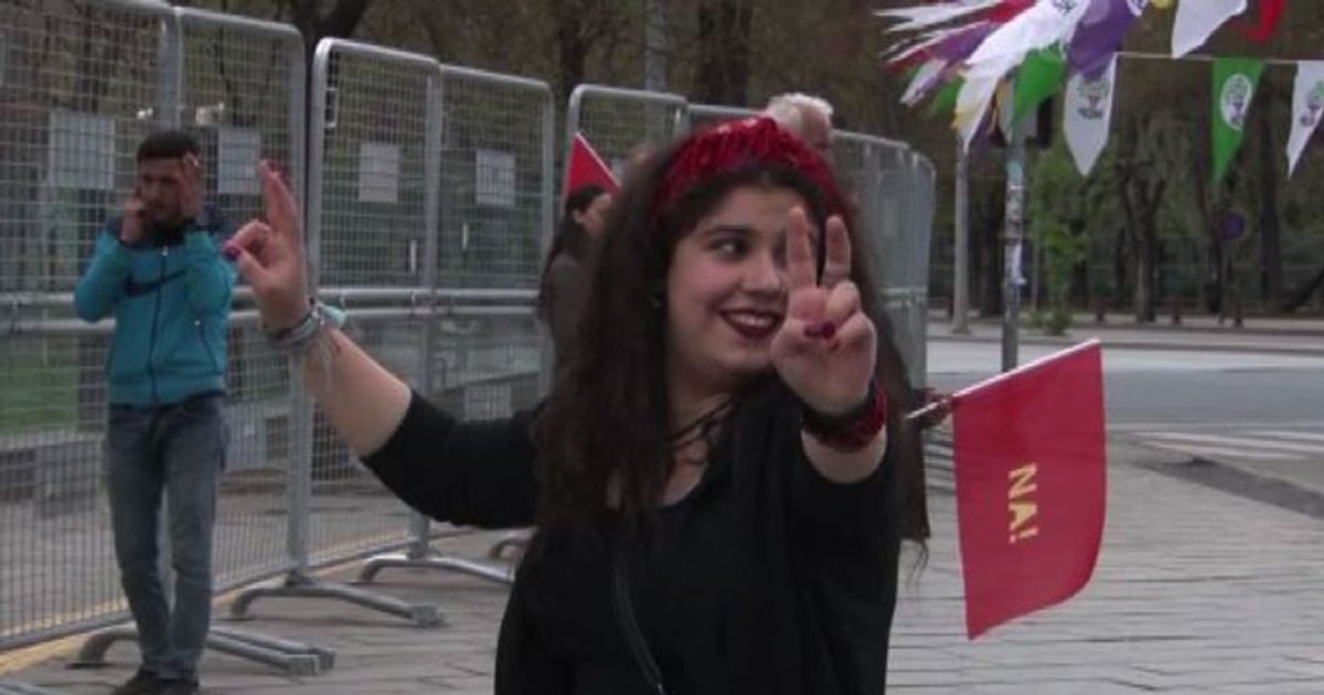 Meno 5 al referendum costituzionale in Turchia: esito incerto