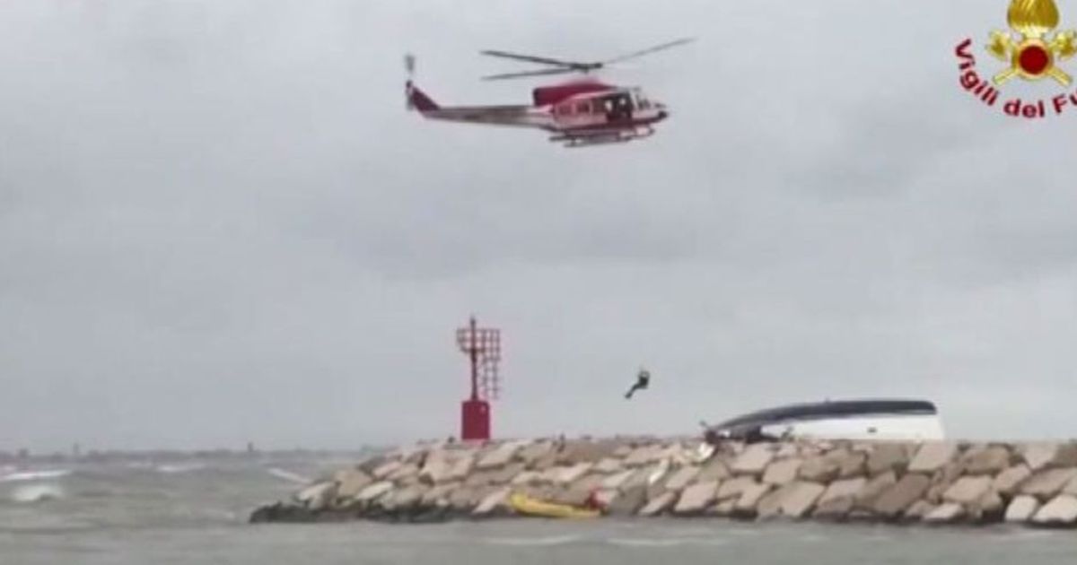 Rimini naufraga barca a vela almeno 1 morto e 3 dispersi