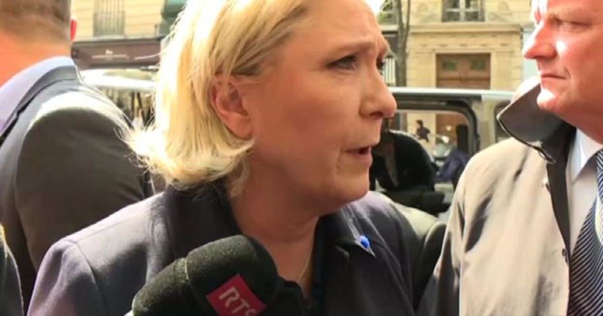 Francia, accuse di negazionismo: presidente Fn ad interim lascia