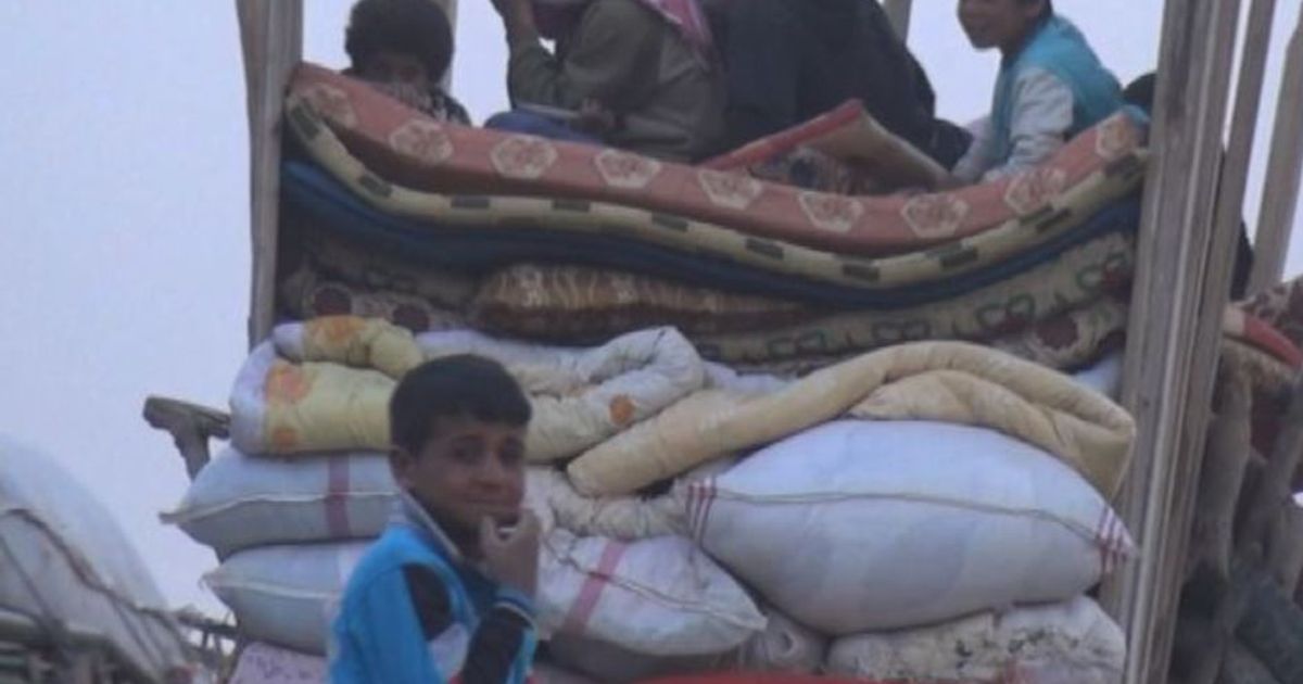 Senza sosta la fuga dei civili da Raqqa, “capitale” Isis in Siria