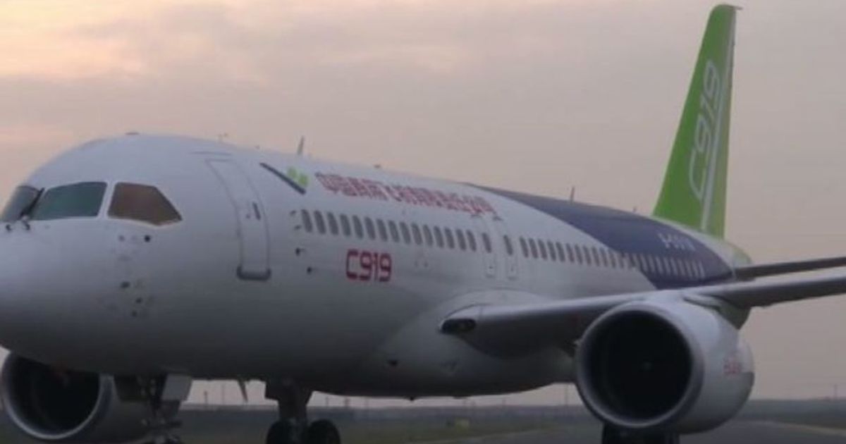 Pronto al volo il C919, primo aereo di linea “Made in China”