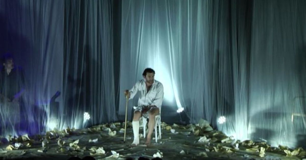 “La più lunga ora”: Dino Campana poeta e pazzo al Piccolo Eliseo