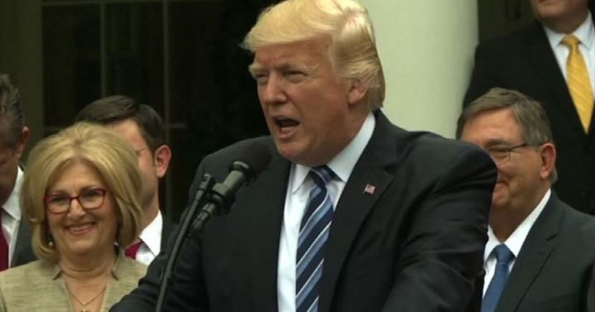 Usa, Trump: Obamacare verso la fine, Senato darà ok dopo Camera