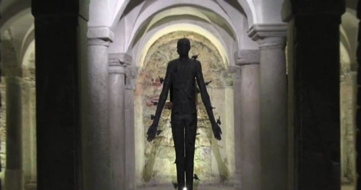 Mimmo Paladino “invade” Brescia: una mostra oltre il tempo