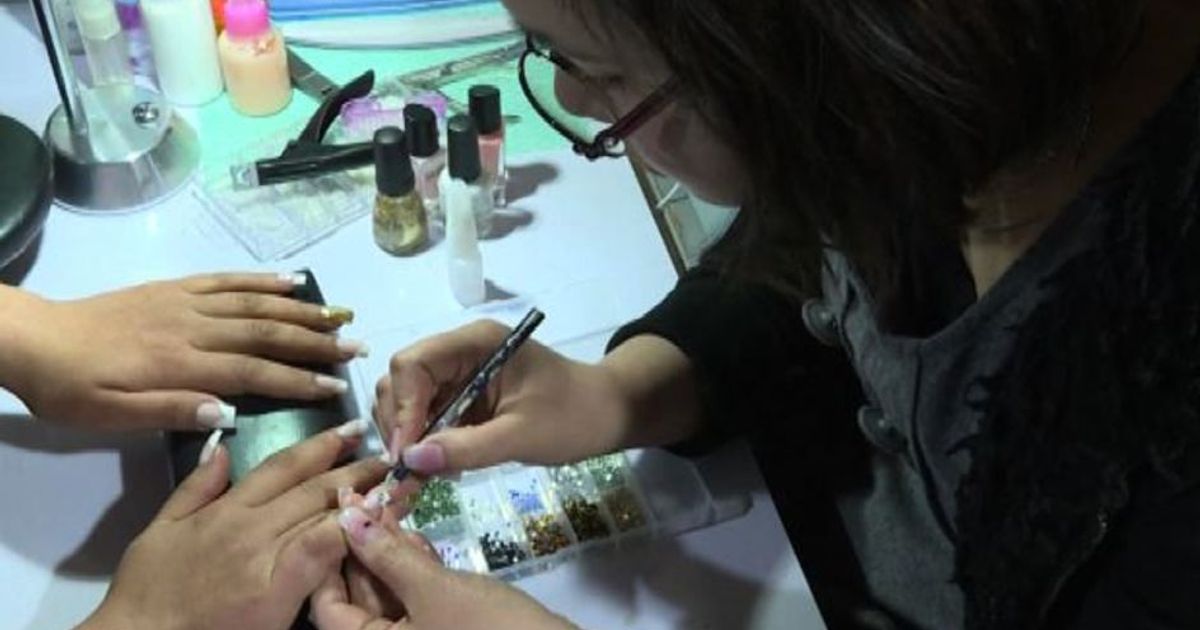 I saloni di bellezza a Kabul, la piccola rivoluzione delle afgane