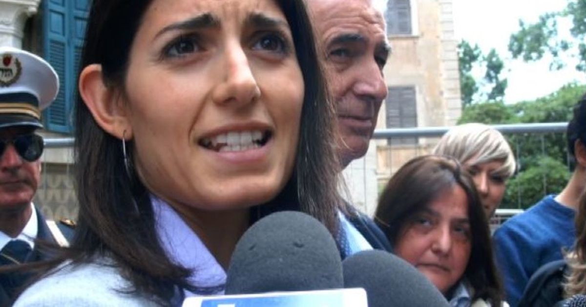 Raggi: rifiuti a Ostia? No, ma risolveremo presto il problema