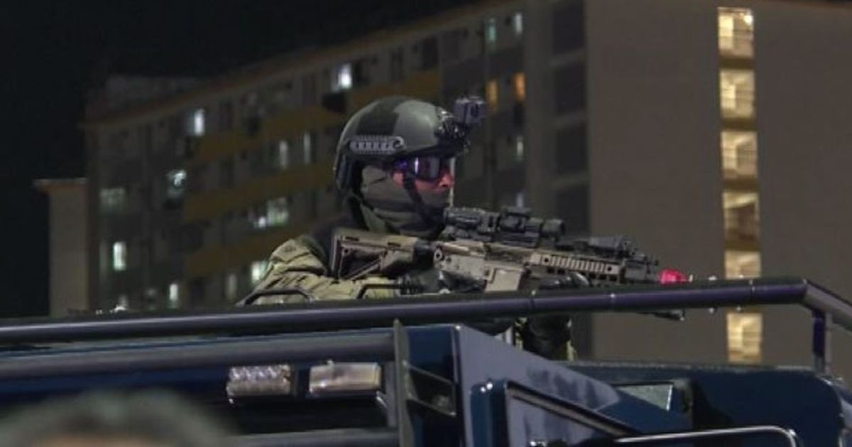 Maxi esercitazione anti-terrorismo della polizia a Hong Kong