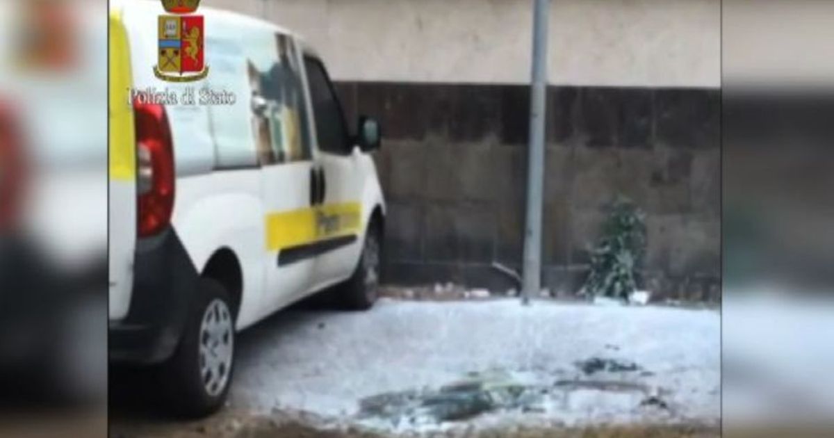 Paura a Roma, esplosione all’Aventino: è un ordigno rudimentale